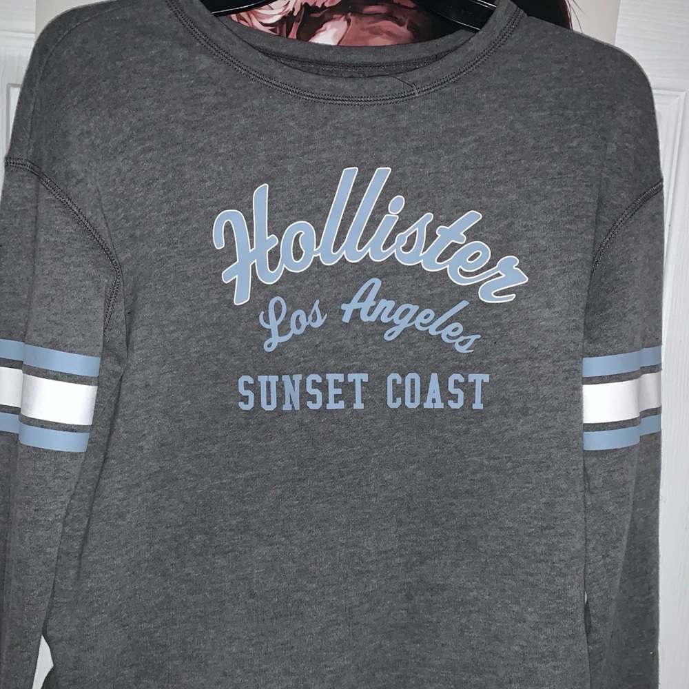 Hollister sweatshirt